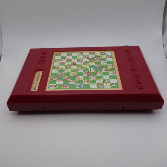 Magnetic Games 5-in-1 Travel Game with Checkers, Chess,  Pahrcheesi & Backgammon - Picture 4 of 14